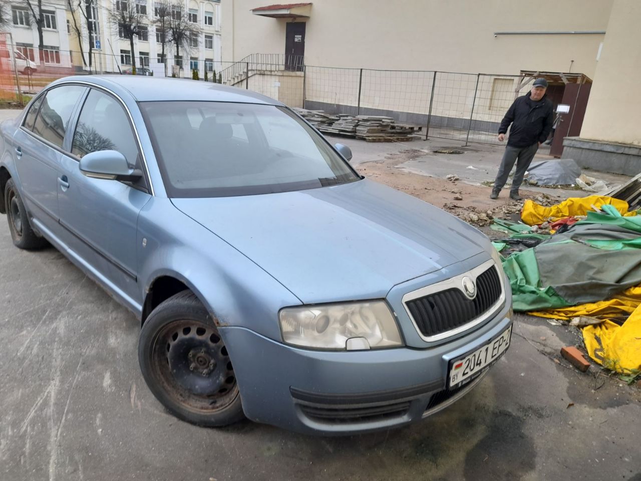 a893dfdc-caa7-4d1d-80cf-208daf562723