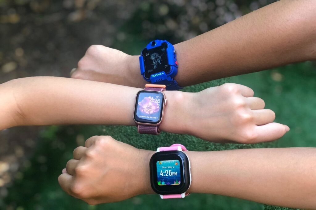 kids-smartwatch-2048px-2-1024x683