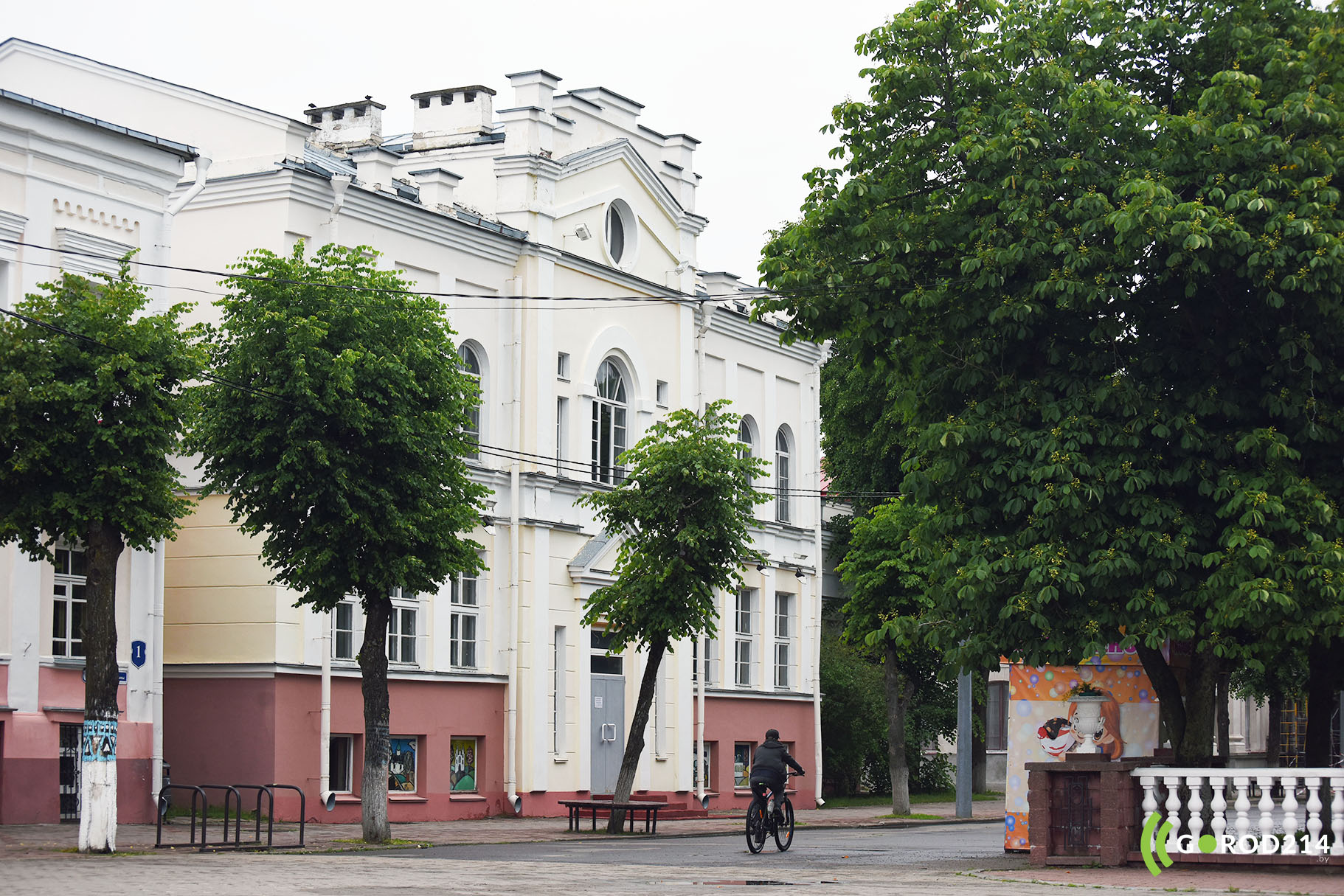 Школа, магазины, склад с рампой. Посмотрите, что продают в Полоцком районе,  в том числе за одну базовую | Новости Полоцка и Новополоцка на GOROD214.by