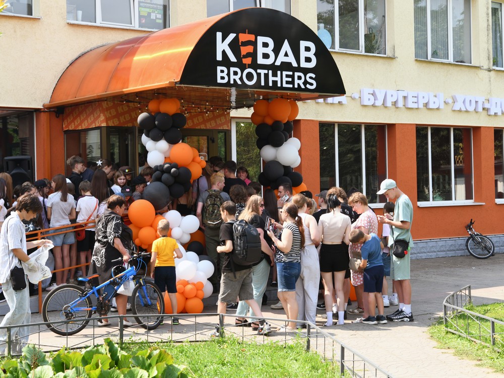 Праздник для гурманов фаст‑фуда: седьмое заведение сети «Kebab Brothers» открылось в Новополоцке