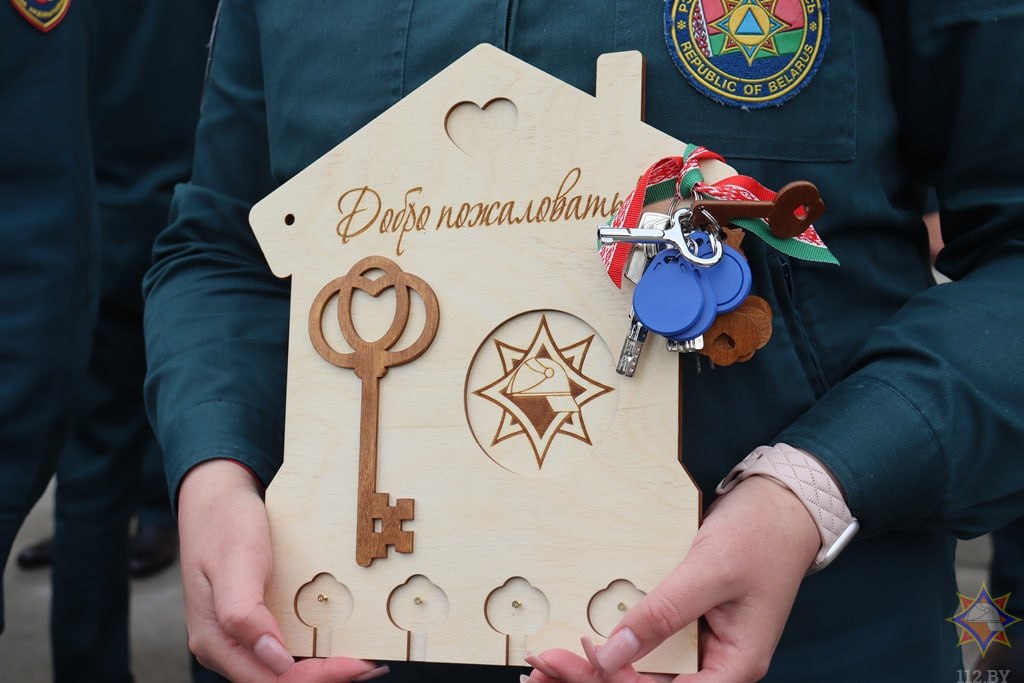 Спасатели Полоцка получили ключи от арендных квартир