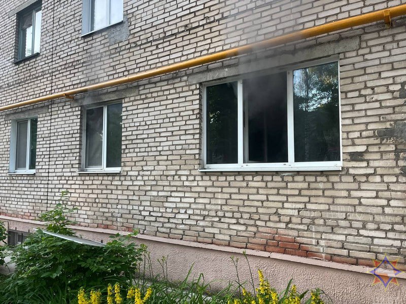 На улице Мариненко в Полоцке произошел пожар: пострадала хозяйка квартиры