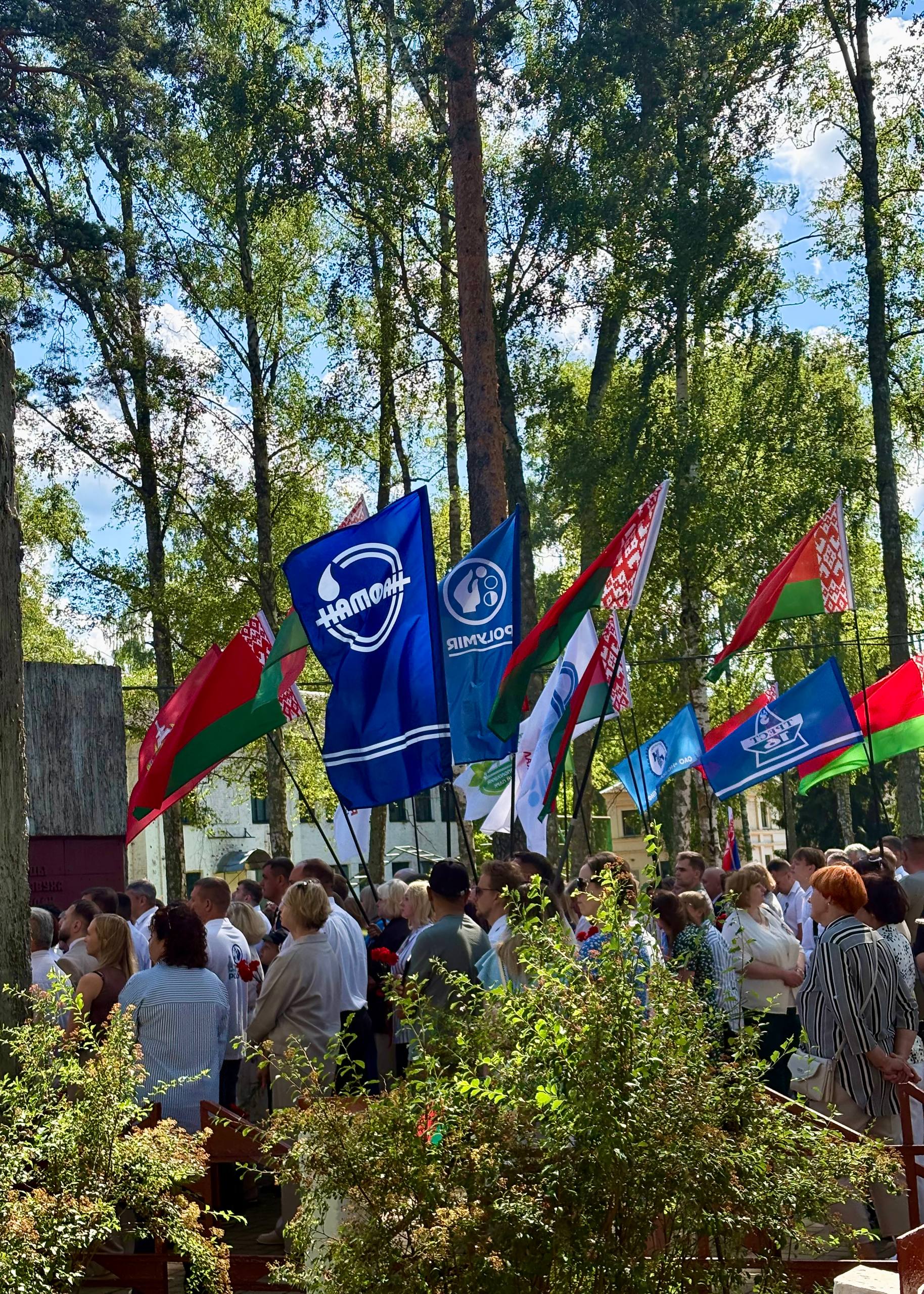 Память и гордость: в Новополоцке прошел митинг ко Дню Независимости и годовщине освобождения Беларуси